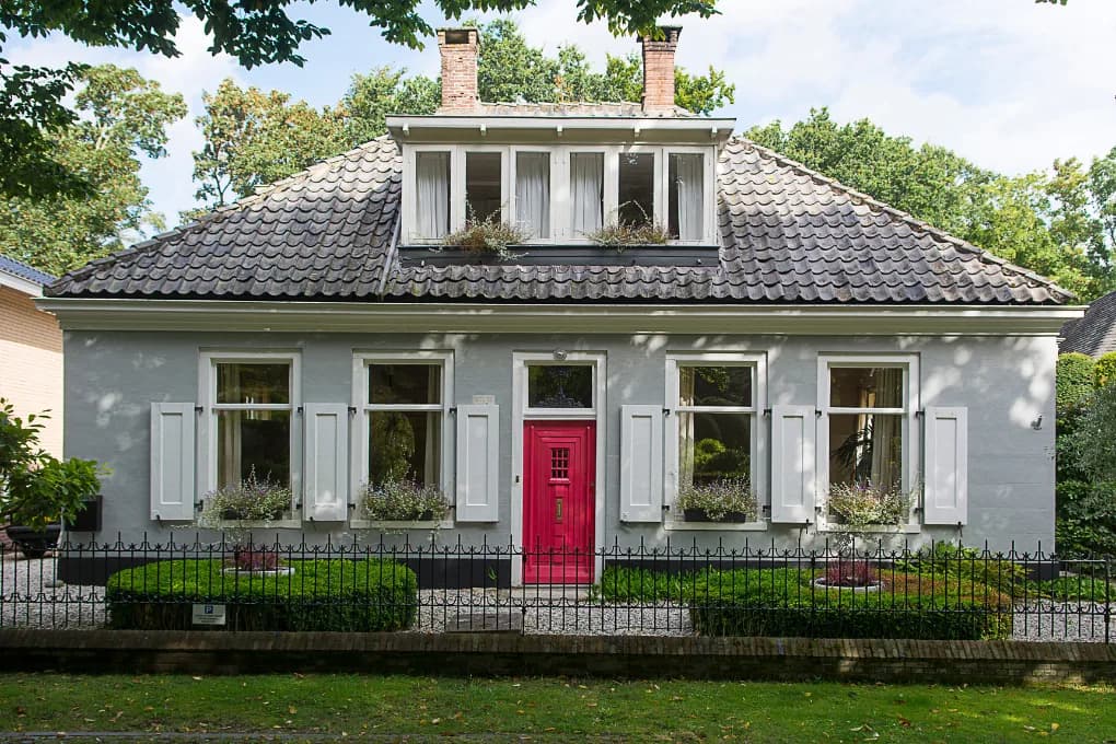 Street view of small house